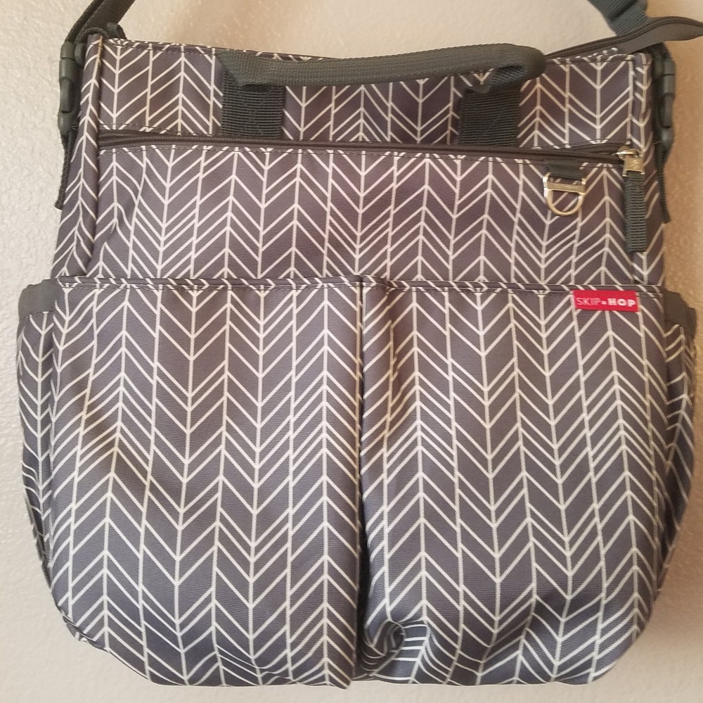 SKIP HOP baby diaper bag